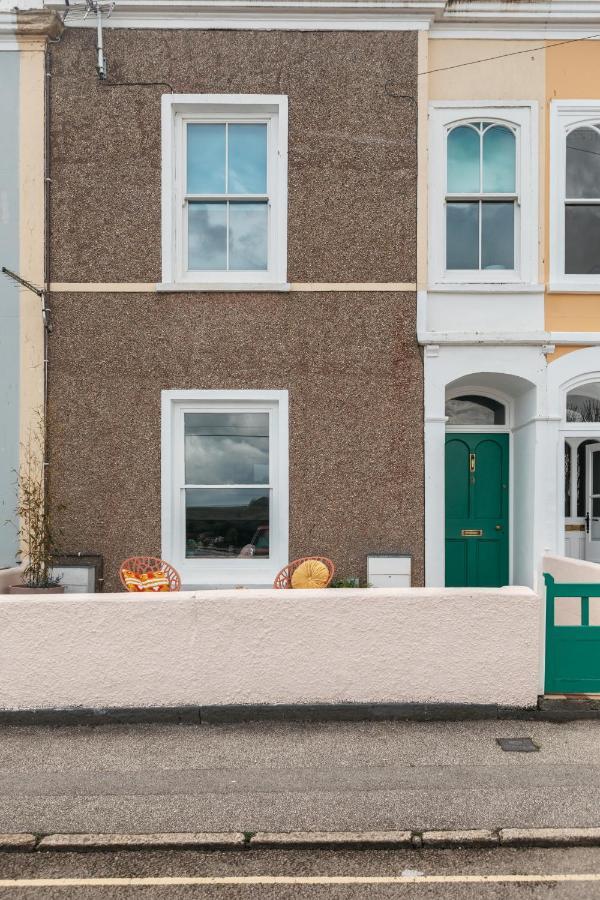 Stunning Views Over The Beautiful Falmouth Harbour Exterior photo